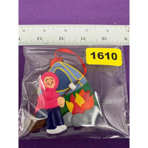2016 Ornament Central Christmas Tree Hanger Campfire Girl Roasting Marshmallow - Picture 5 of 6